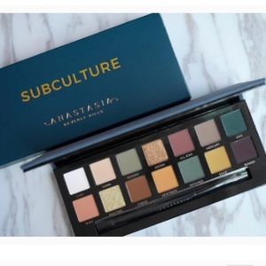 13 Subculture eyeshadow Anastasia Beverly Hills